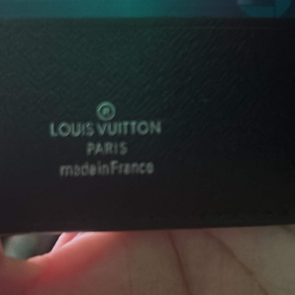 Louis Vuitton Black Men's Wallet - Picture 2 of 6
